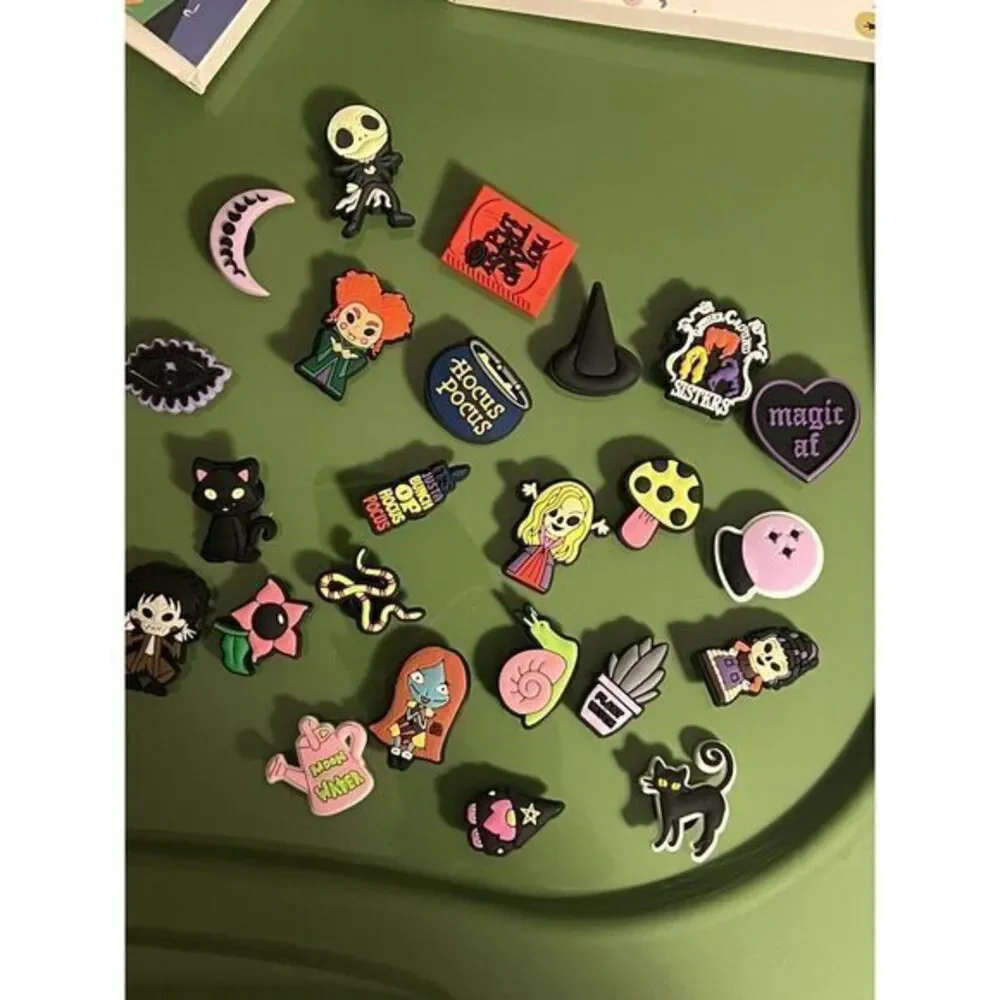 24 Pc Hocus Pocus Collection SHOE‎ Charms Shoe Access. Halloween Black Cat More